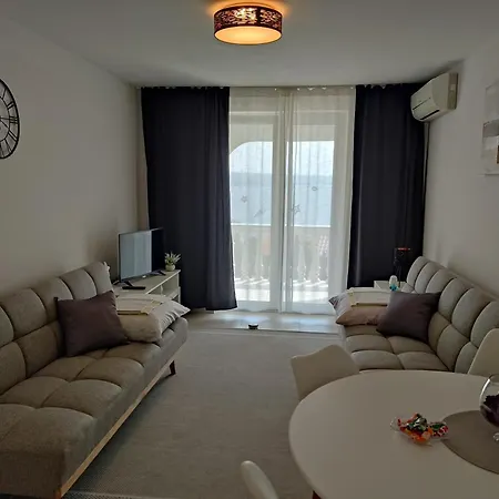 Panaramico Superior Lili With Sea View In Appartement Dramalj